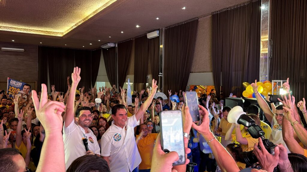 Deputado federal Wilson Santiago dá largada em campanha e reúne multidão em João Pessoa