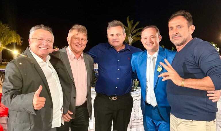 Foto de Airton, Enéas e Dr Benício Kerlly movimenta os bastidores e aumentam as especulações na política de São João do Rio do Peixe